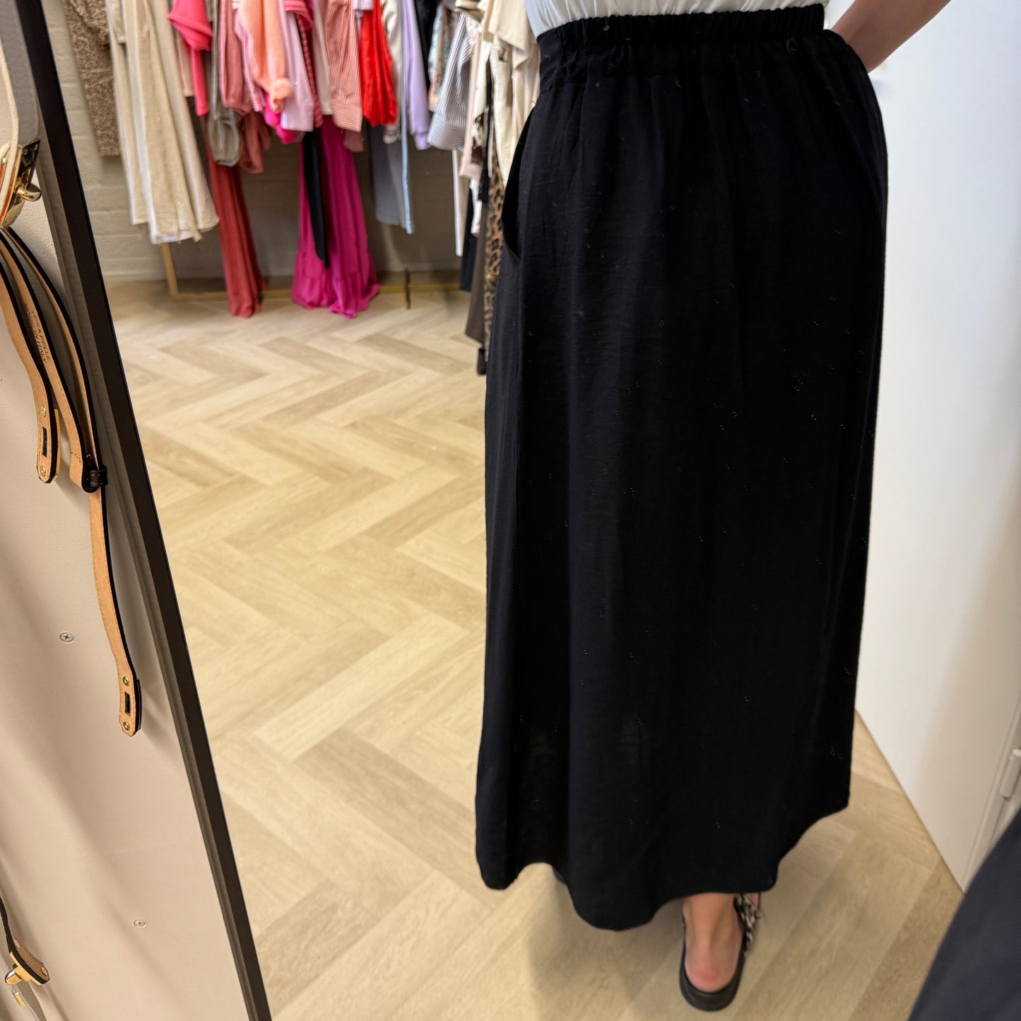 Rok Conny Viscose Zwart