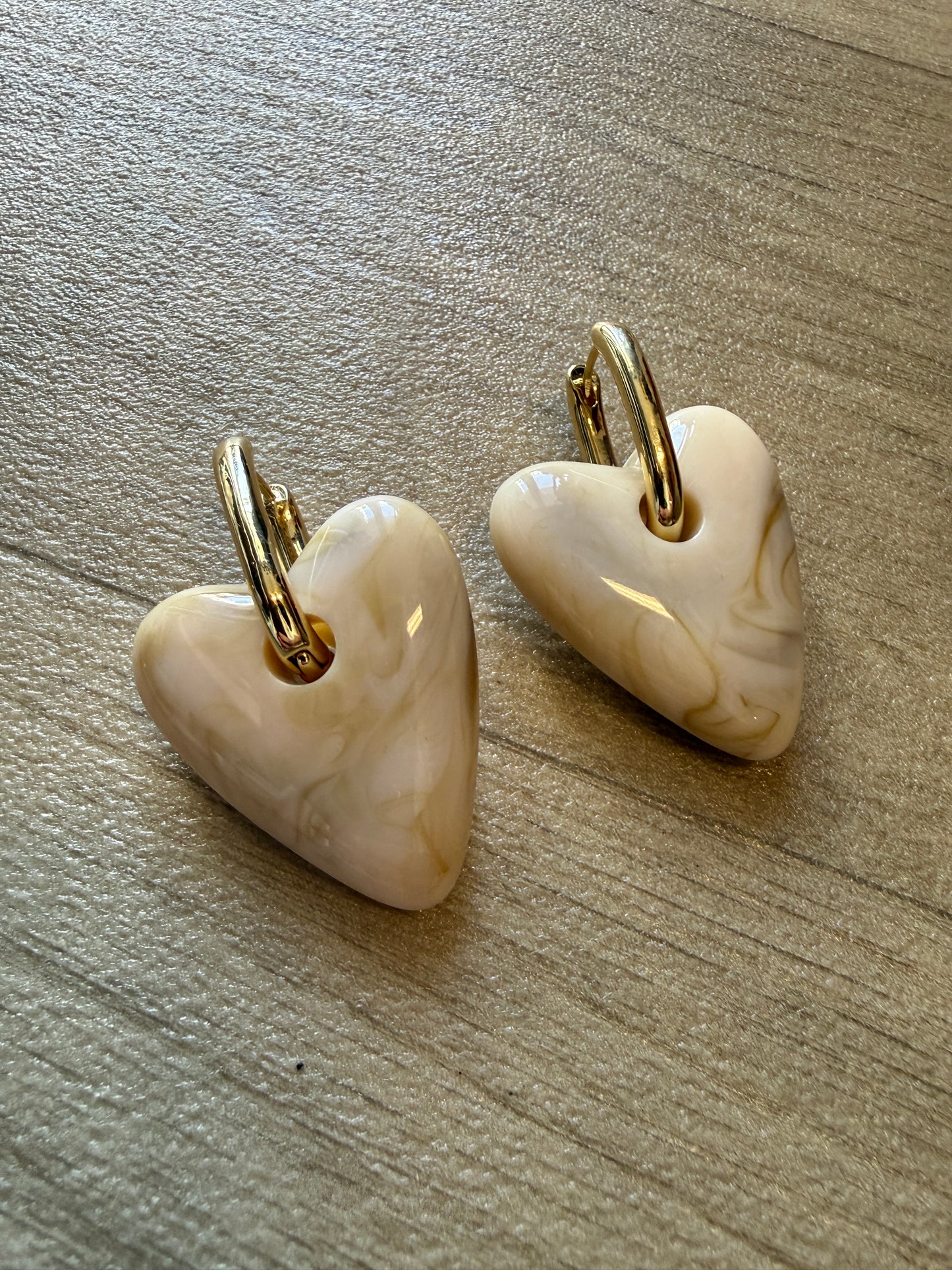 Oorbellen Heart Beige