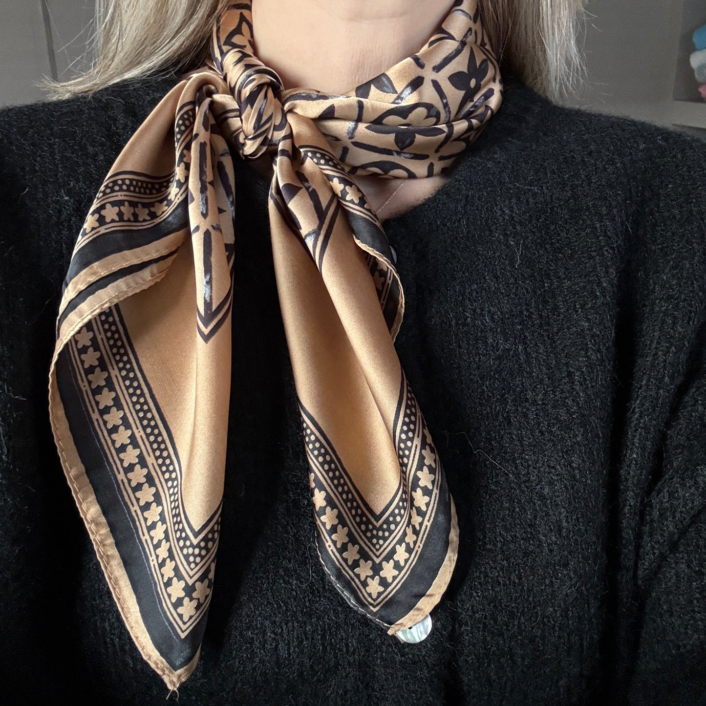 Sjaal Silka Flower Camel