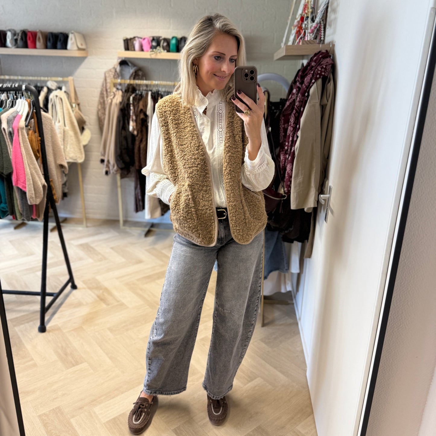 Vest Maud Schaap Camel