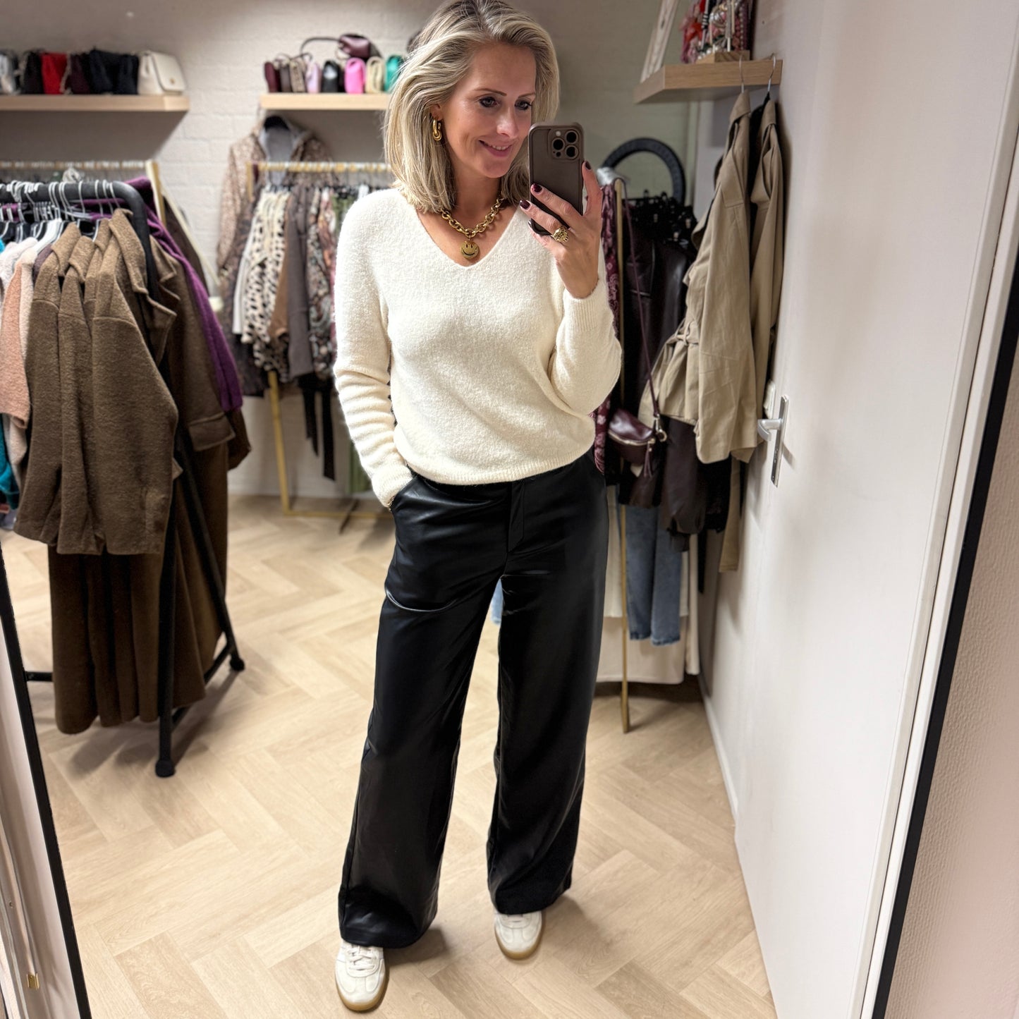 Trui Claudia V-Hals Alpaca Lange Mouw Offwhite