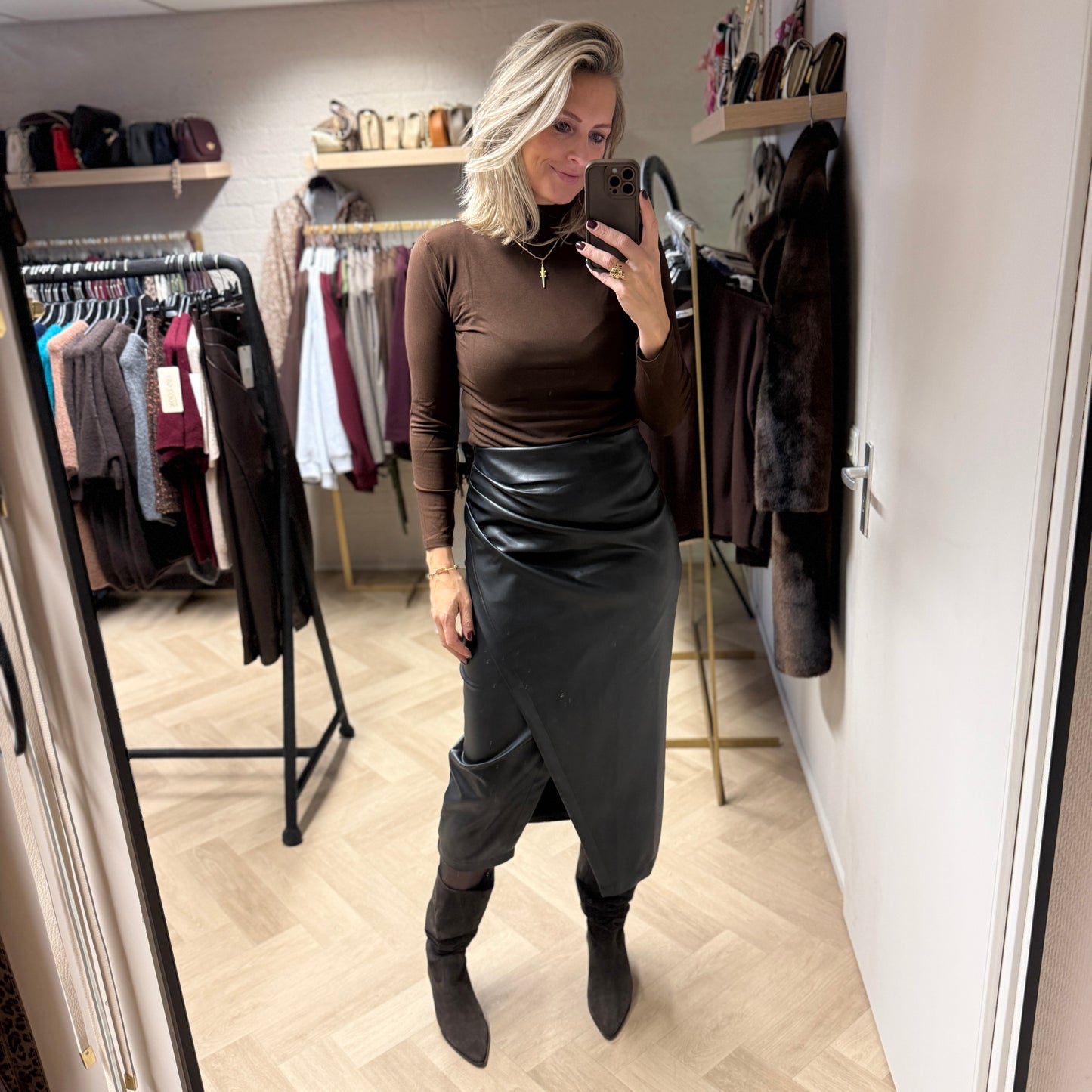 Rok Mara Pu Leer Zwart