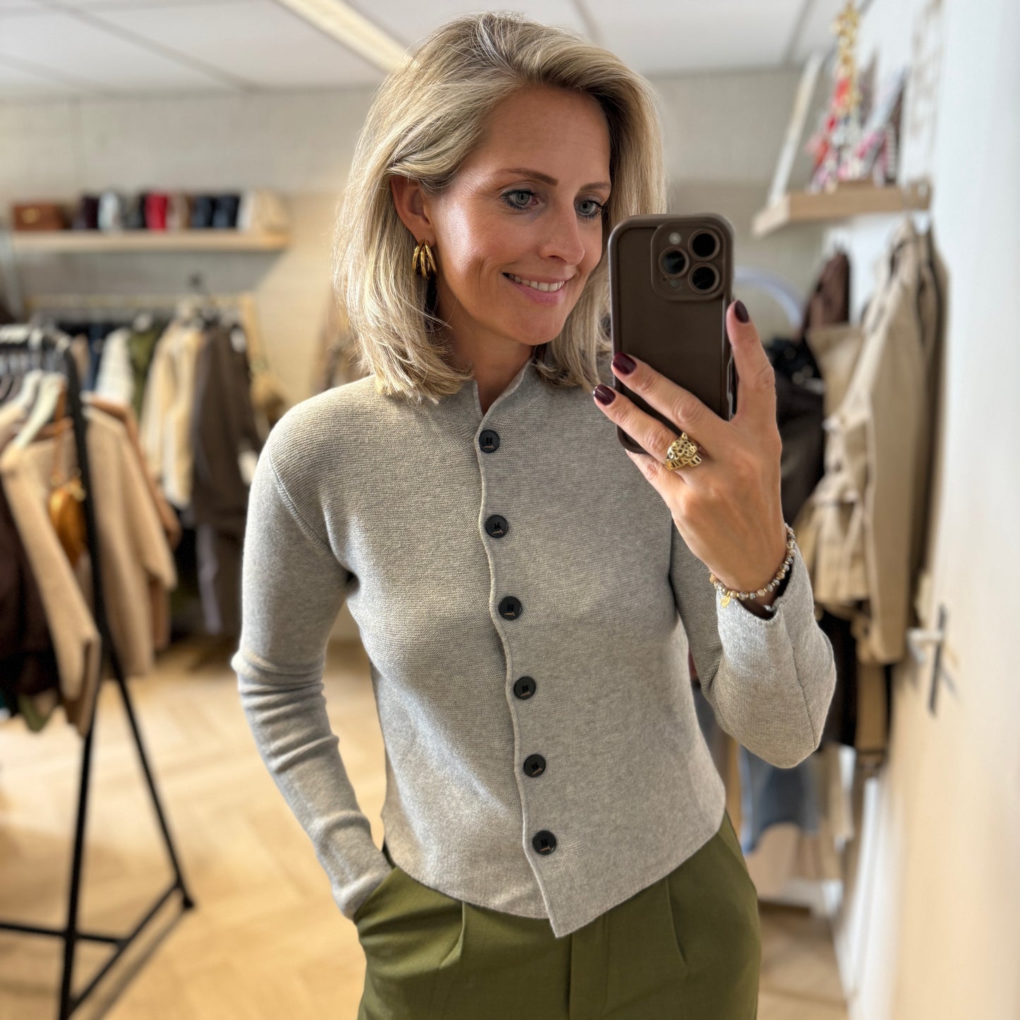 Vest Jessy Knoopjes Grijs