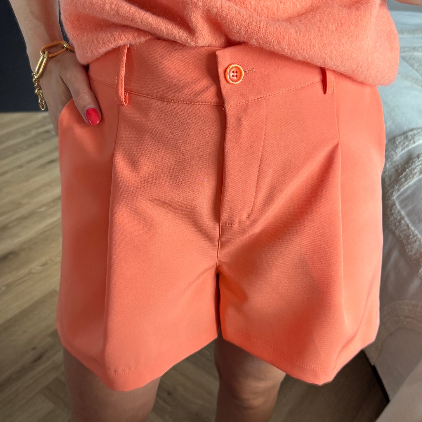 Short Amber Peach