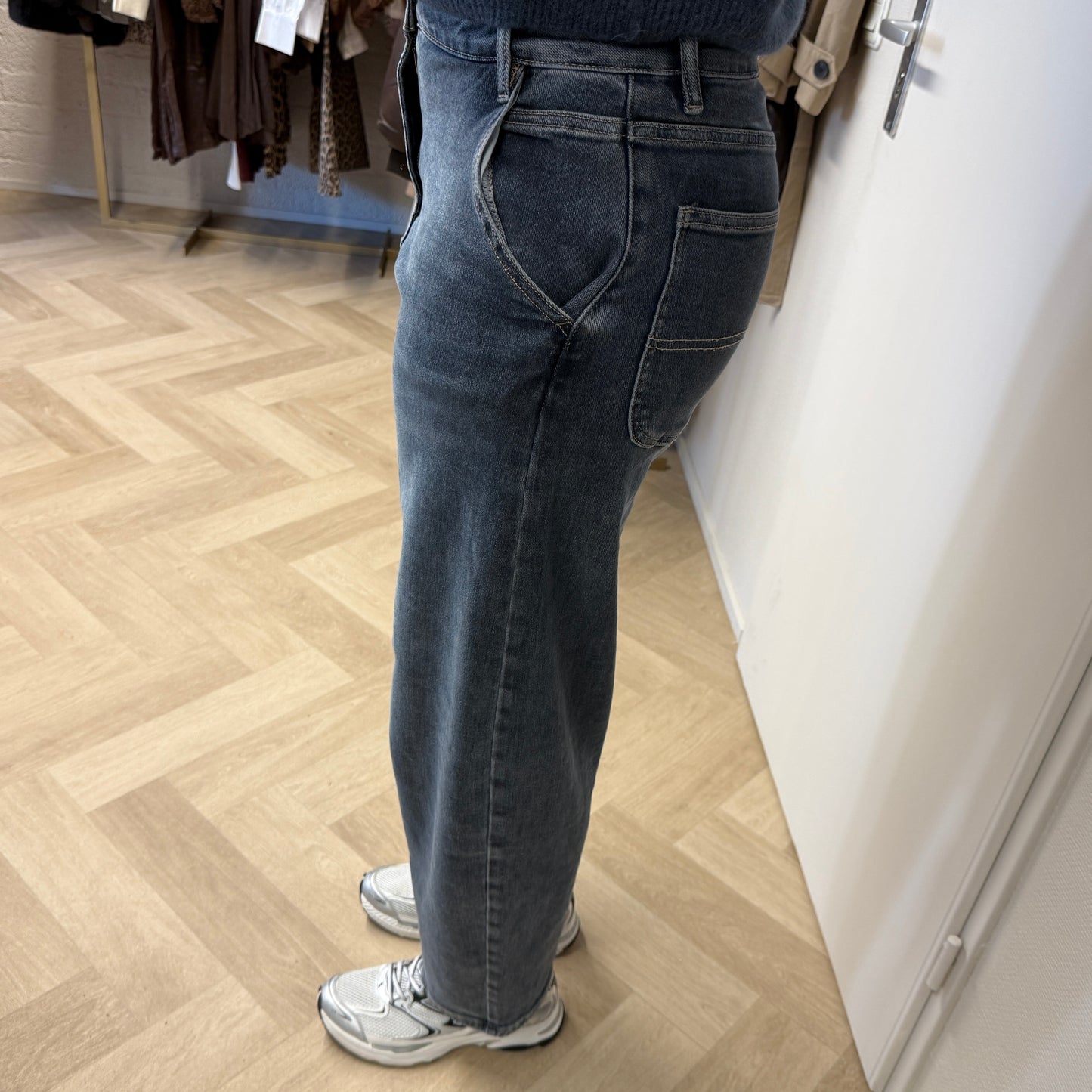 Jeans Barrel Fit Blue Grey