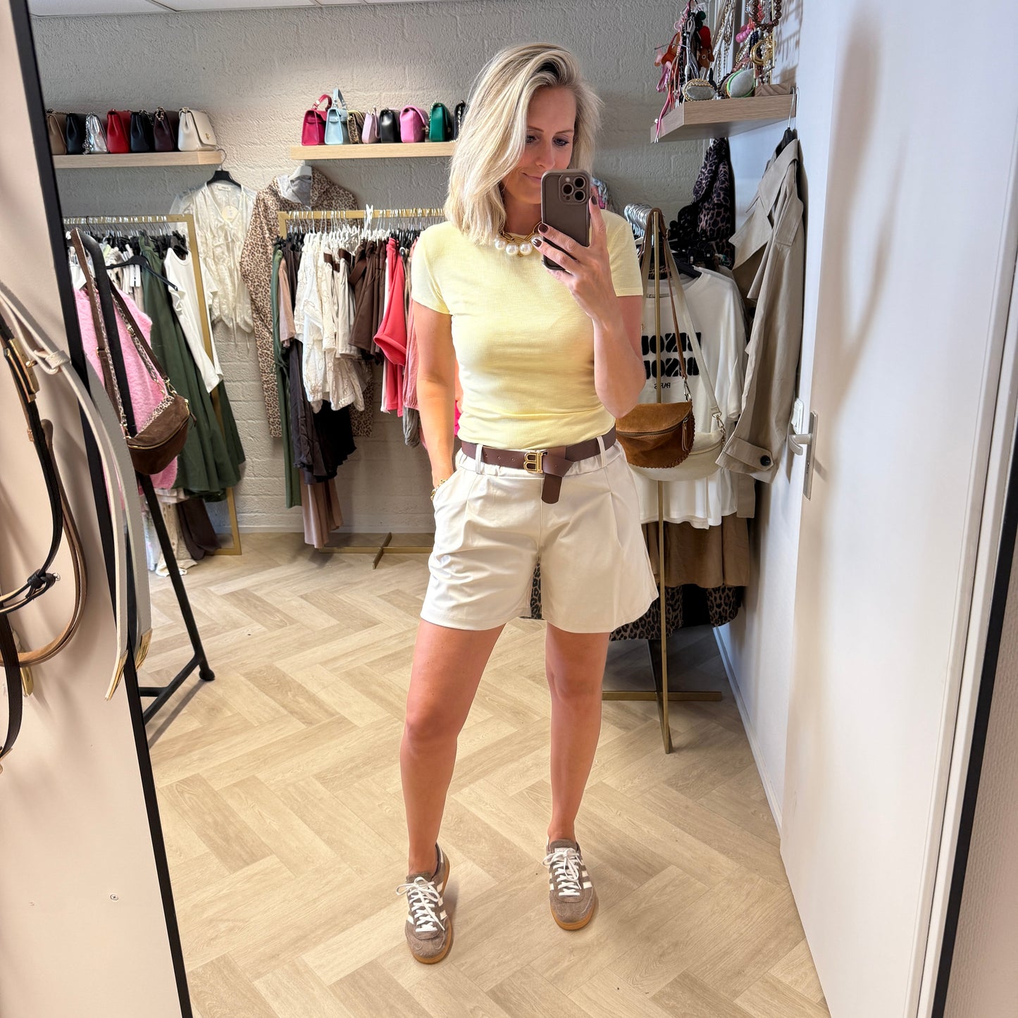 Short Bella Riem Beige