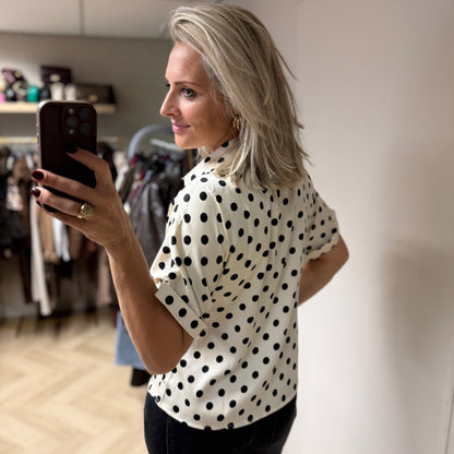 Blouse Mave Polkadot Satijn Offwhite Zwart