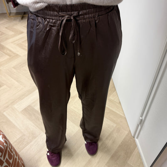 Broek Janice Satijn Choco
