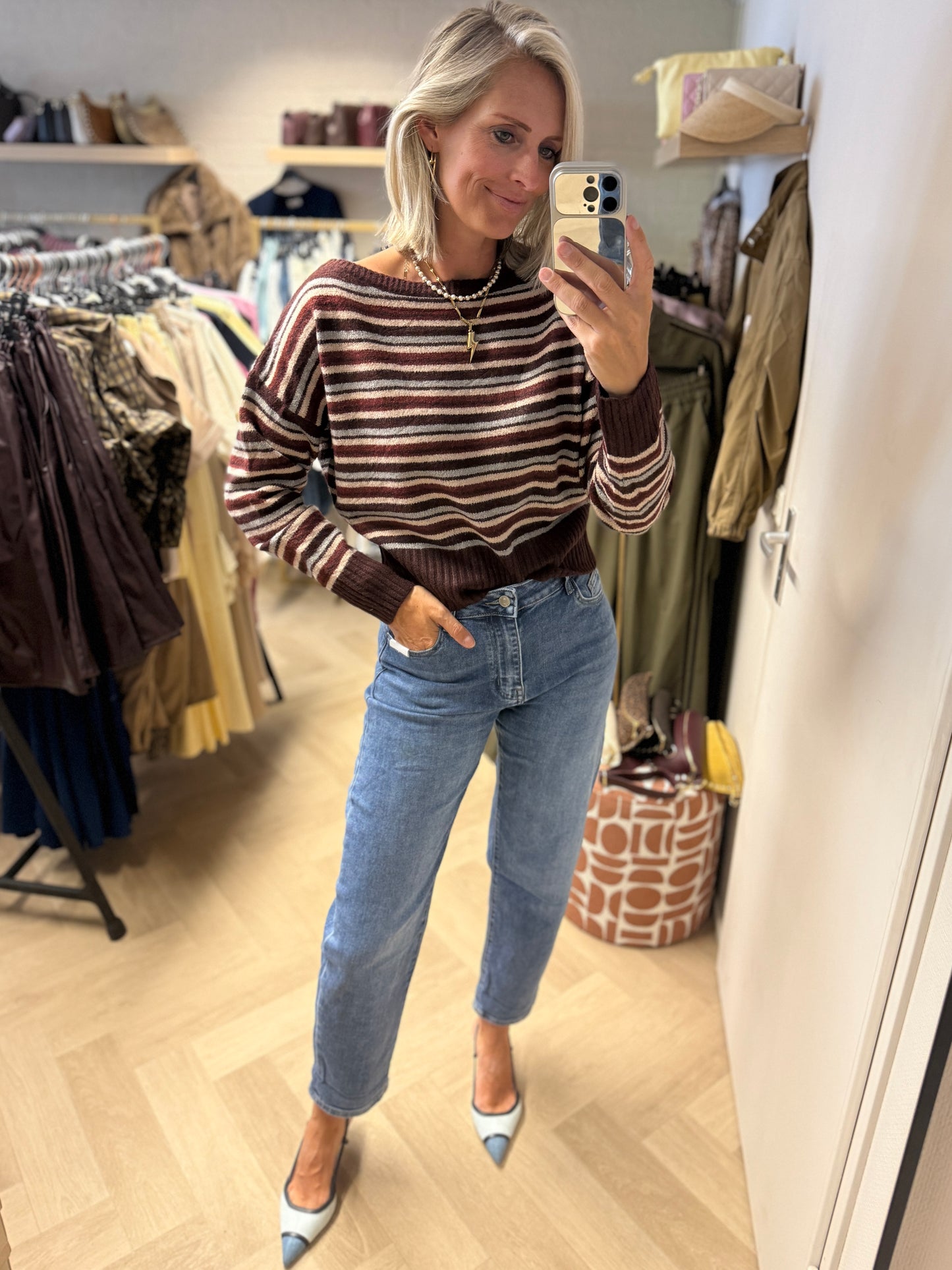 Trui Off Shoulder Streep Burgundy