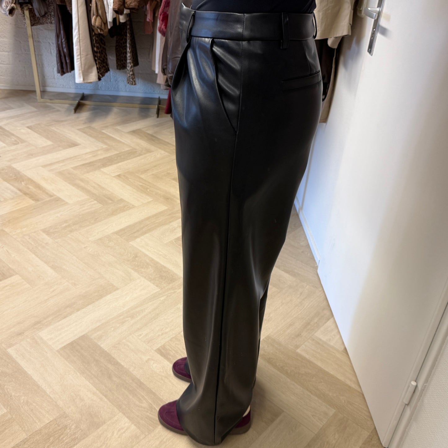 Pantalon Farah Pu Leather Zwart
