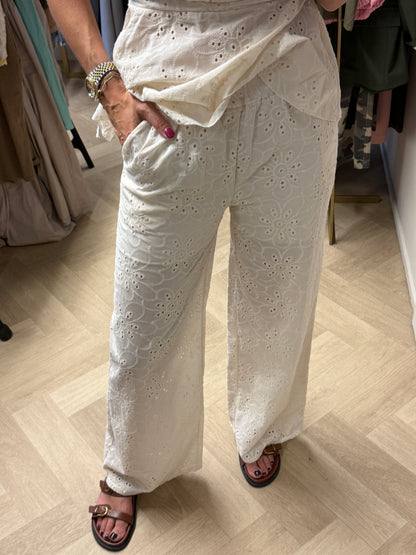 Co Ord Set Broderie Marije Offwhite