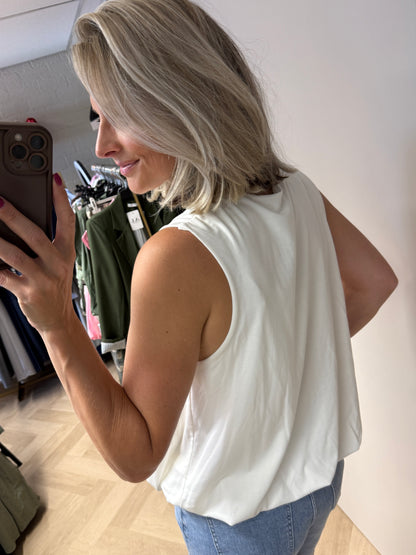 Top Yara Comfy Pof Wit