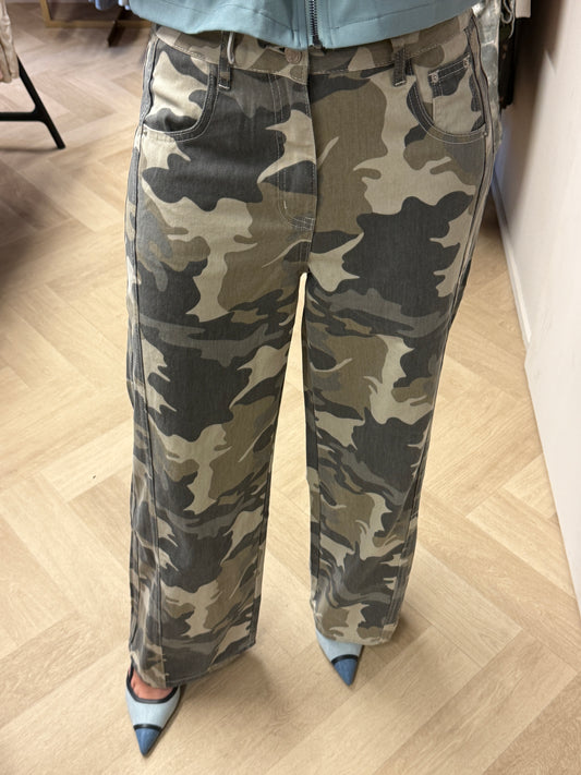 Queen Hearts Broek Armyprint Wide Legg