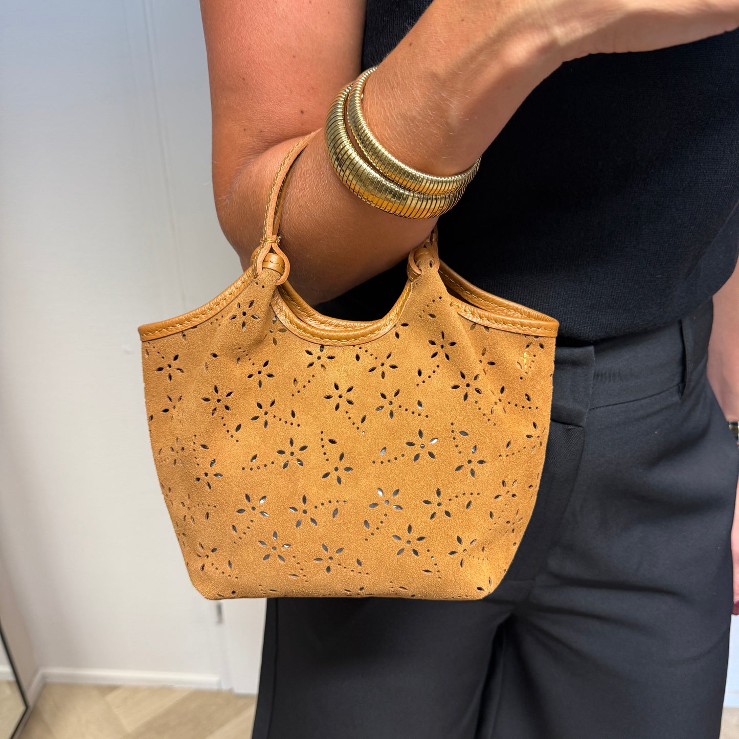 Tas Baby Lou Suède Cognac Flower