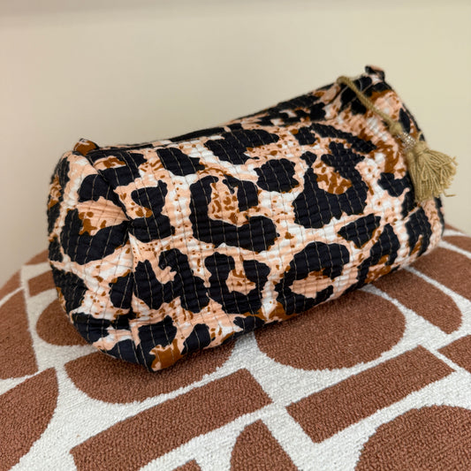 Toilettas Bali Leopard M