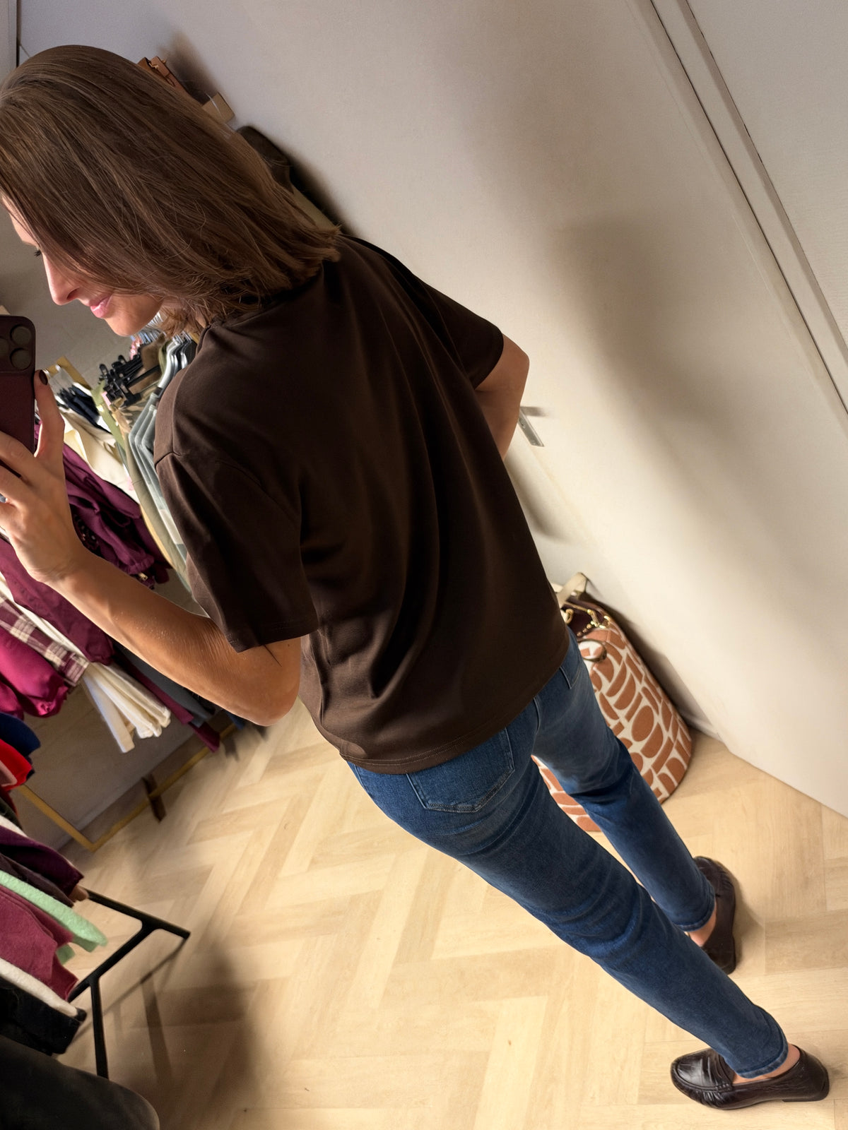 Shirt Kylie Basic Bruin