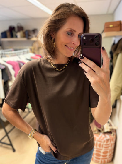 Shirt Kylie Basic Bruin