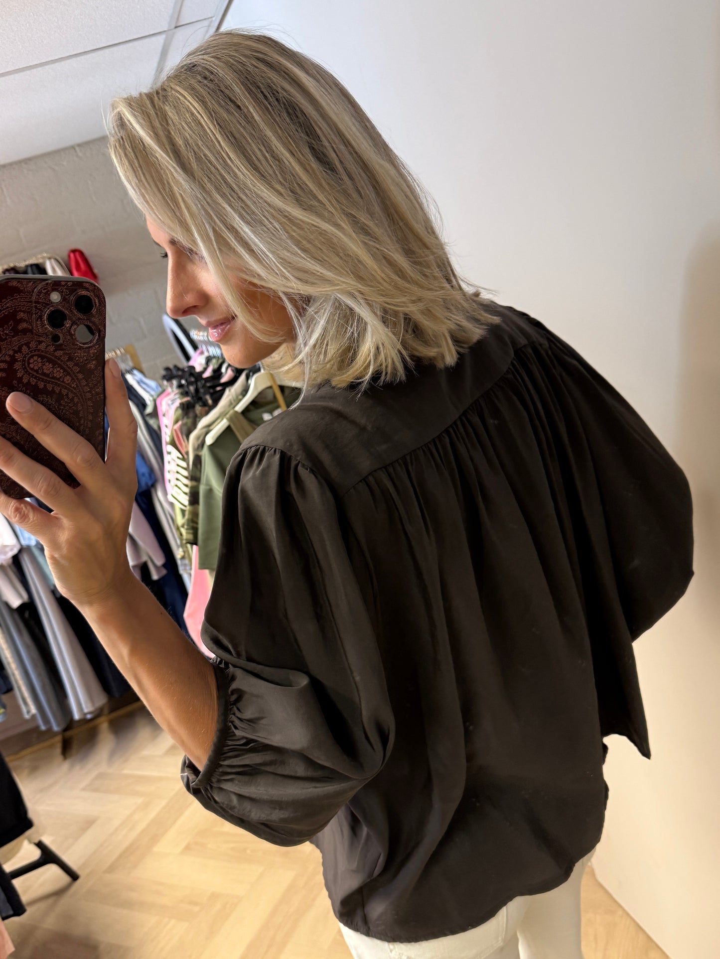 Blouse Ella Pofmouwen Donkerbruin