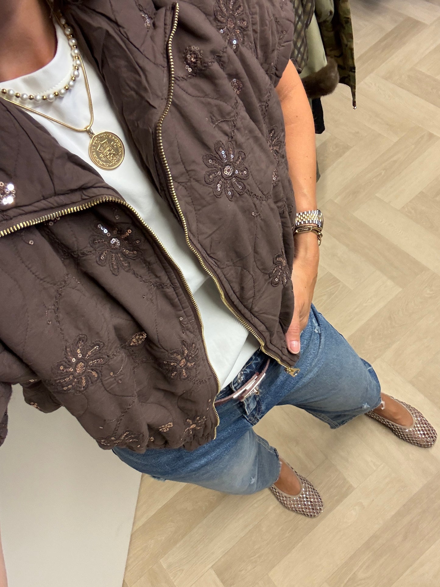 Jack Katoen Embroided Paillet Bruin