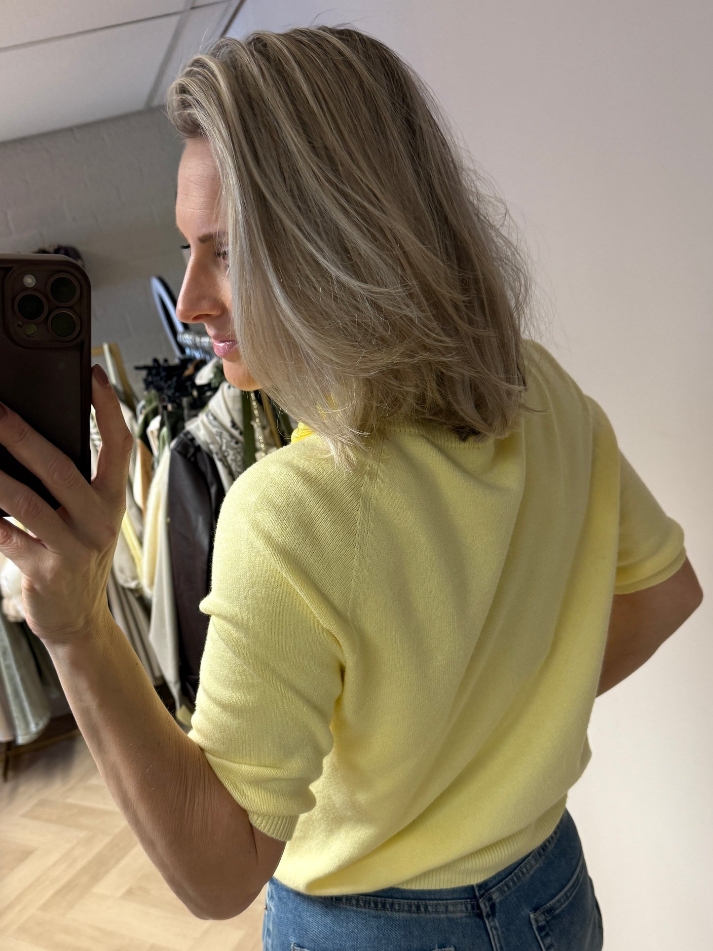 Trui Suzie Viscose Zachtgeel