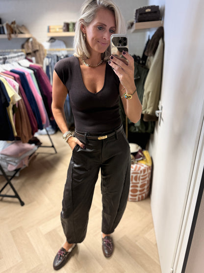 Top Knitted V-Hals Bruin