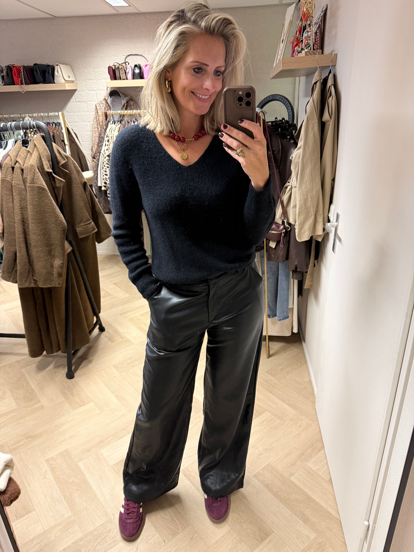 Trui Claudia V-Hals Alpaca Lange Mouw Zwart