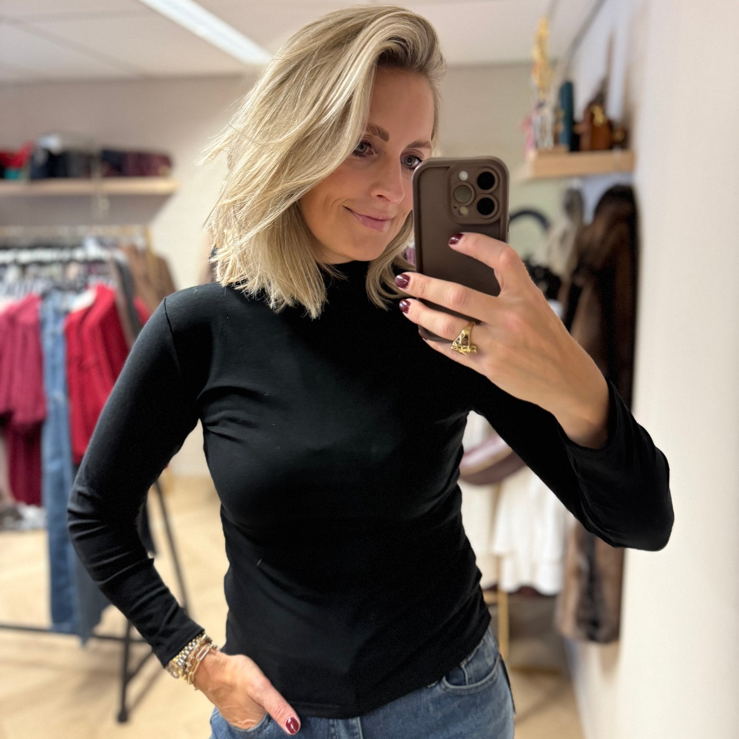 Colletje Dewi Basis Zwart