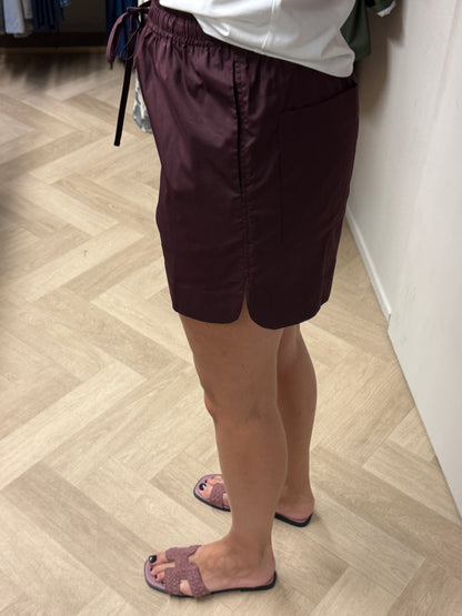 Short Denny Plum