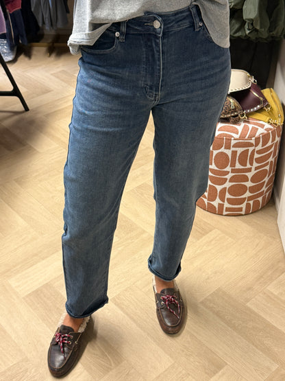 Jeans Laulia Mom Fit Medium Blue
