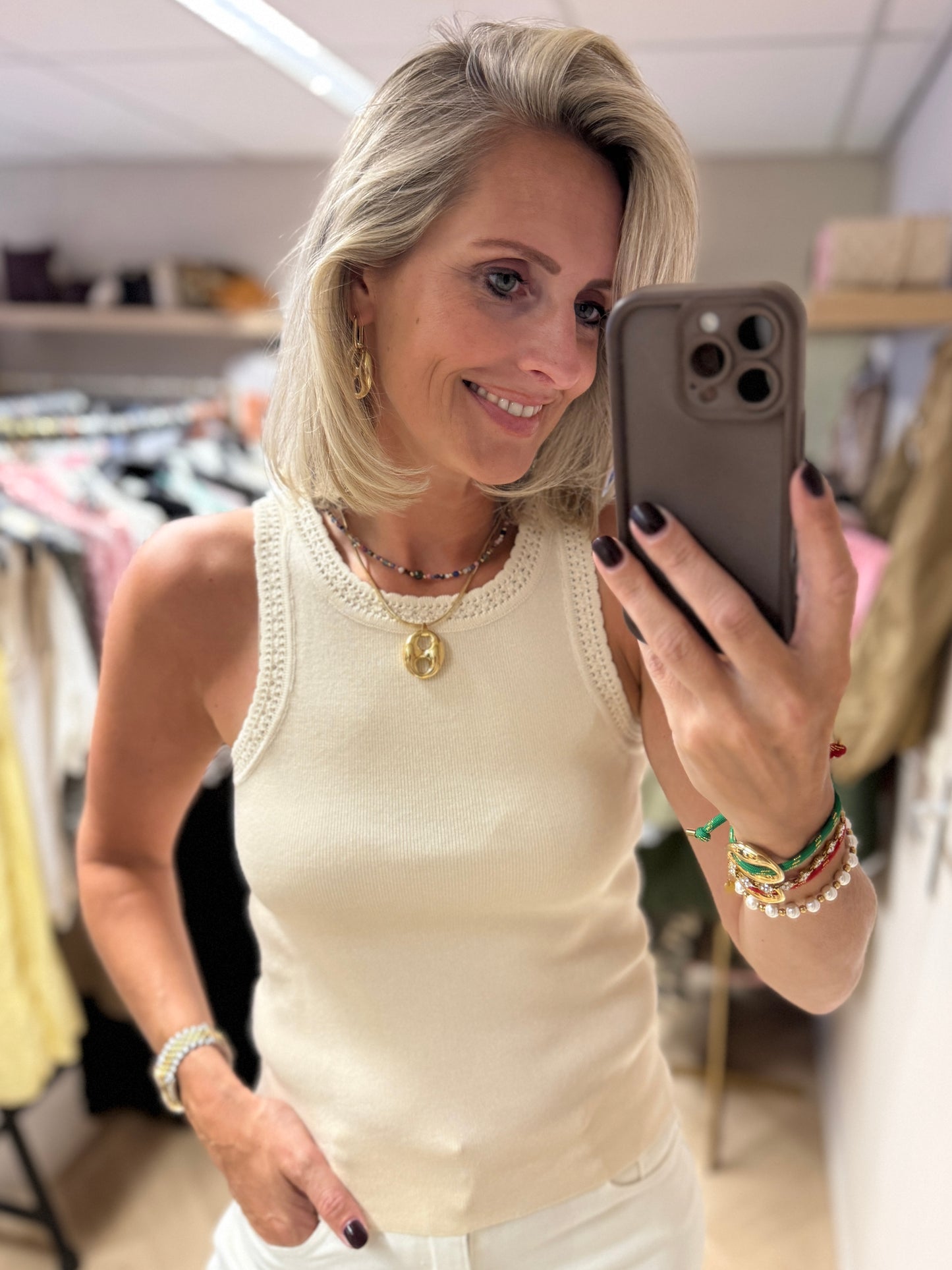 Top Daisy Round Neck Beige