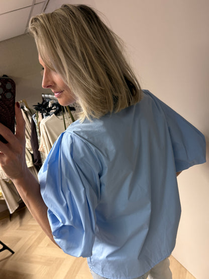 Blouse Fenna KM Pofmouw Lichtblauw