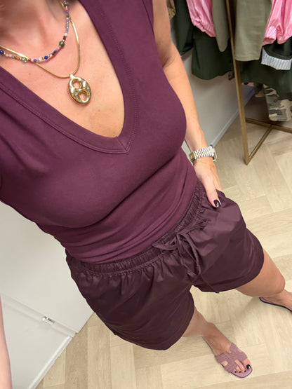 Top Basis V-Hals Plum