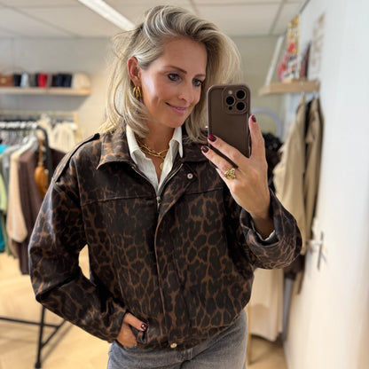 Jas Britt Leopard Pof