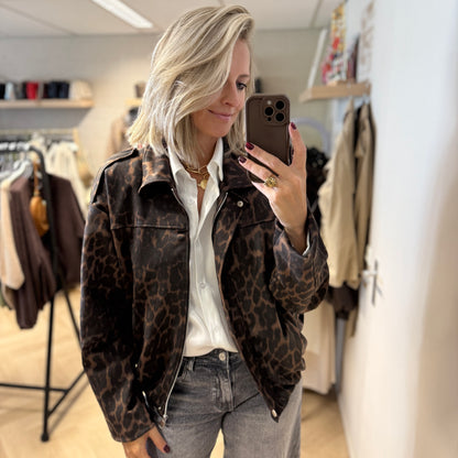 Jas Britt Leopard Pof