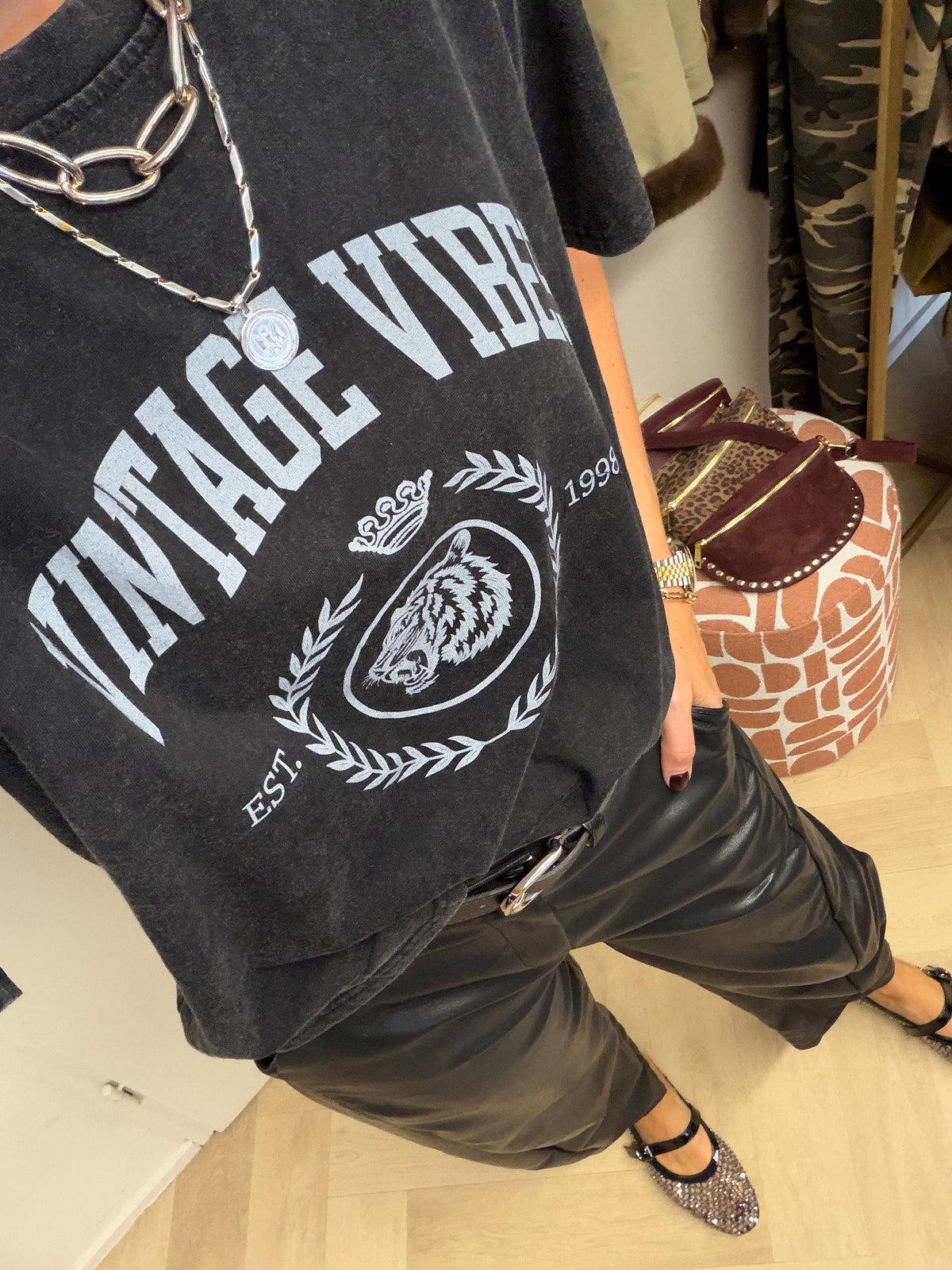 T-Shirt Julia Vintage Zwart