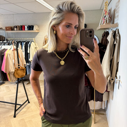 T-shirt Oraije Basis Choco Bruin