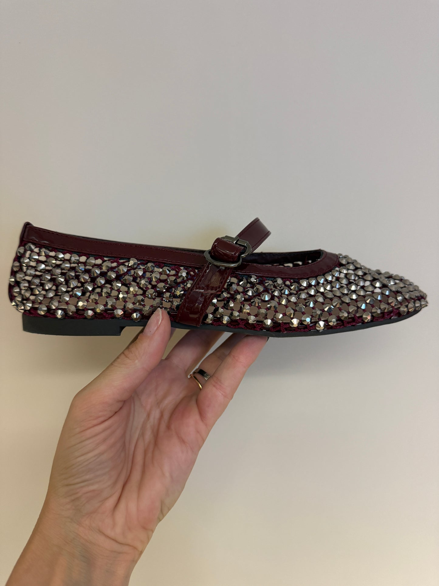 Ballerina Strass Studs Burgundy