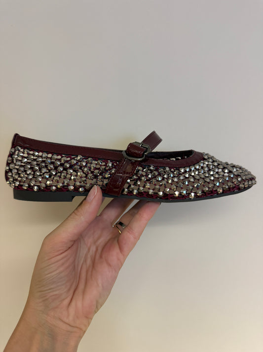Ballerina Strass Studs Burgundy