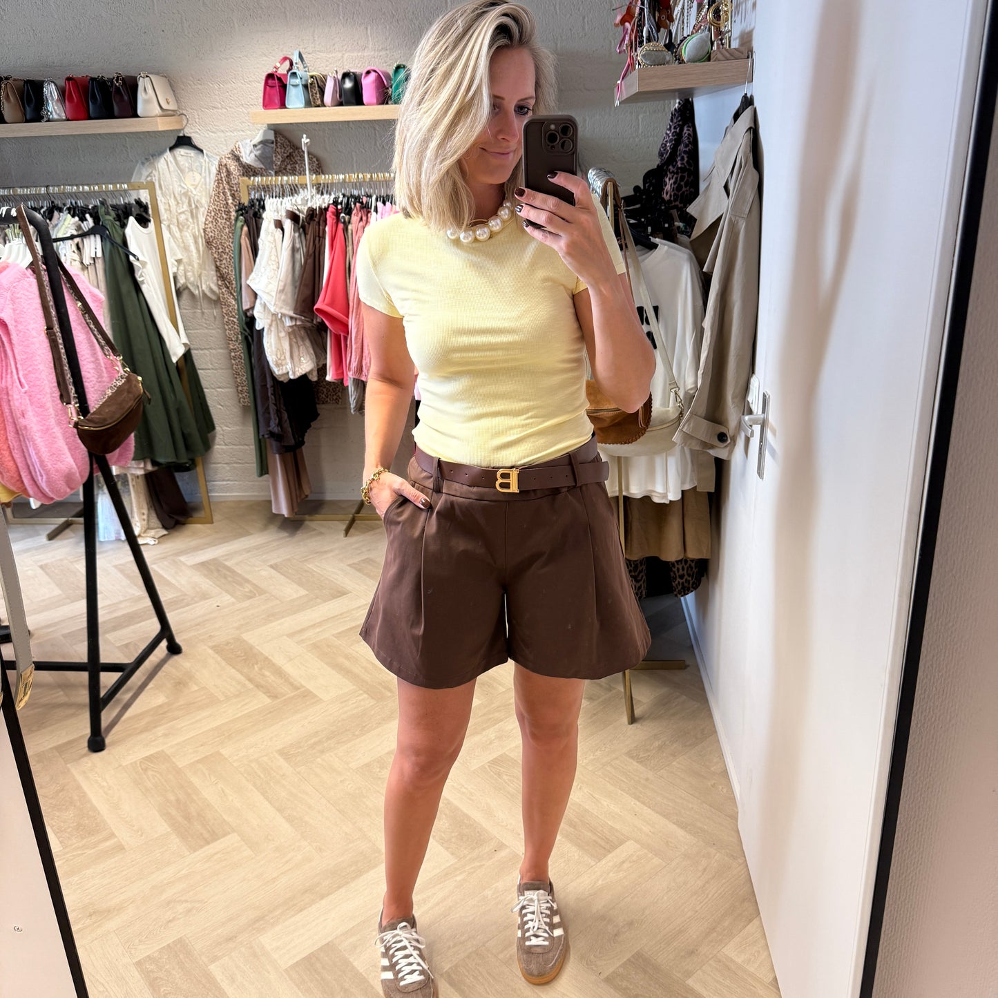 T-shirt Basic Viscose Molly Zachtgeel