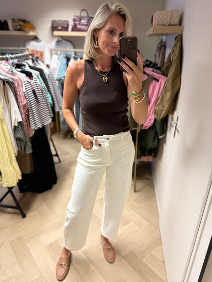 Top Daisy Round Neck Donkerbruin