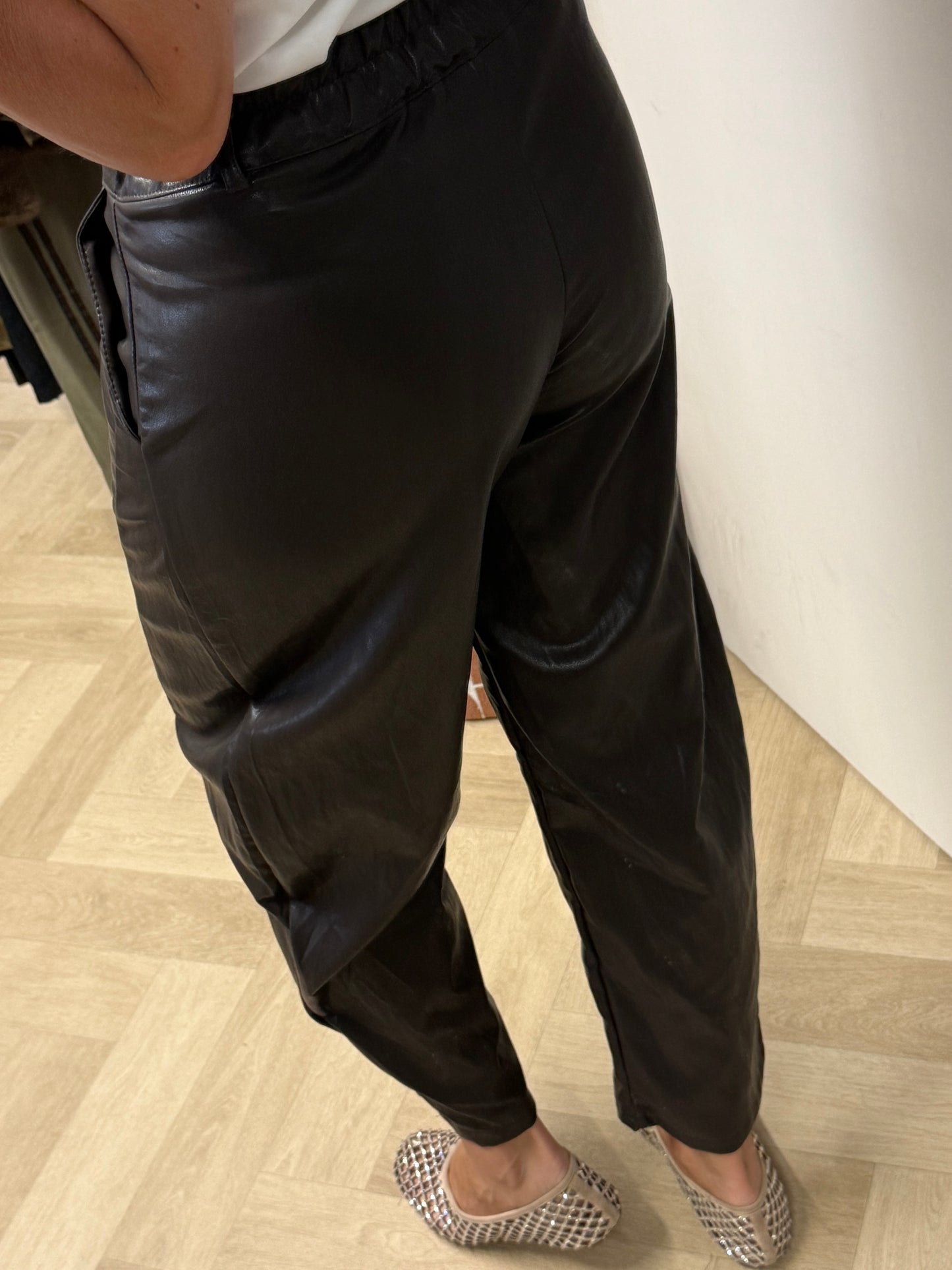 Broek Haily PU Bruin