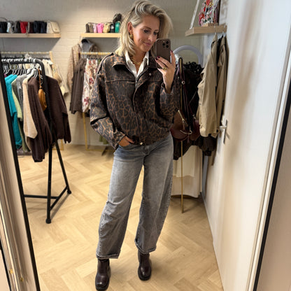 Jas Britt Leopard Pof